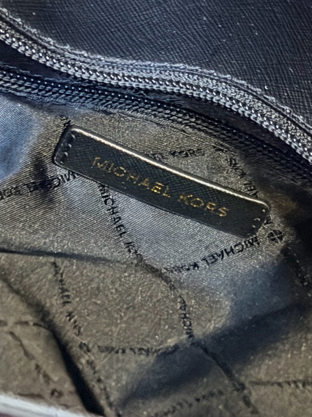 Michael Kors Black Morgan Large Top Full Zip Tote - Picture 11 of 16